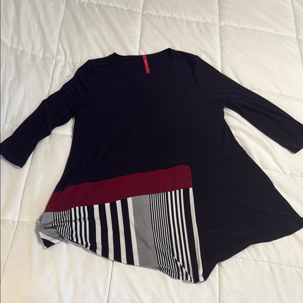 Chic Black and Burgundy Striped Women's Tunic